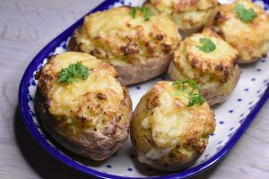 Bagte kartofler med fyld - dobbeltbagte