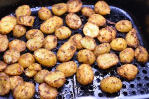 Brasede kartofler i airfryer - sprøde og lækre
