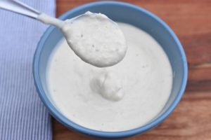 Cæsar dressing - nem opskrift på cæsardressing