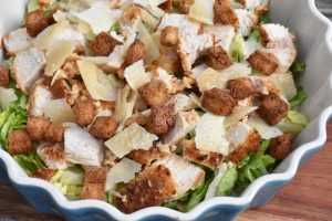 DSC_2523 • nogetiovnen.dk Cæsar salat - opskrift på sprød salat med kylling