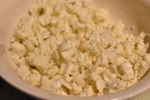 Blomkålssalat - salat med blomkål, feta & sennepsdressing