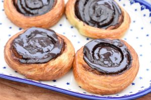 Frosne kanelsnegle i airfryer - sprøde og lækre