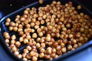 Ristede kikærter i airfryer el. ovn - sprød snack