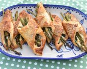 Asparges i butterdej - sprøde butterdejspakker