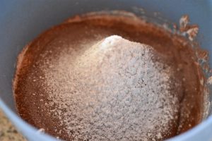Påskereder - chokolademarengs med fyld