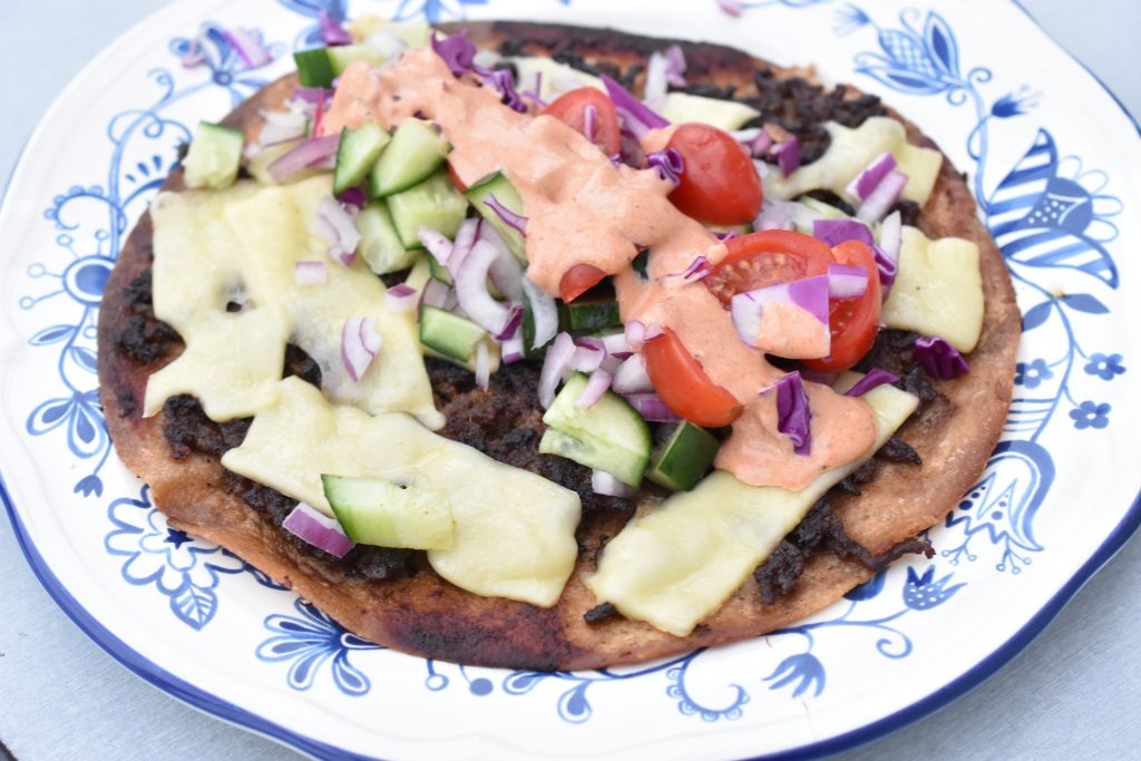 Big mac taco - opskrift på tortilla wrap med oksekød og dressing