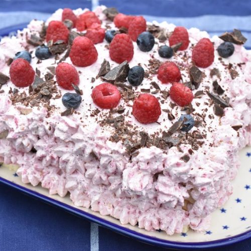 Hindbær lagkage med hindbærskum - nem hindbærlagkage