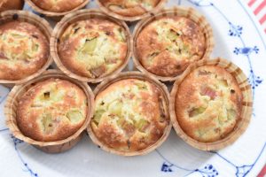 Mazarinmuffins med rabarber - opskrift