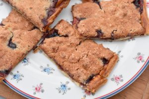 Butterdejsstang med makronfyld - lækre kage snitter