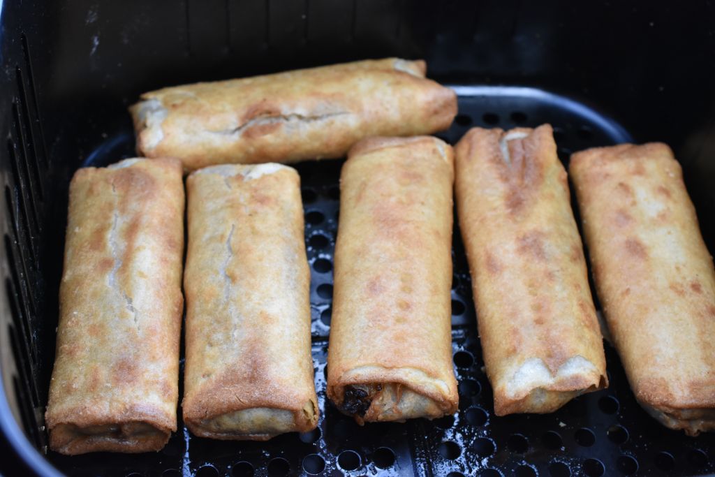 Forårsruller i airfryer - frosne Daloon forårsruller i airfryeren