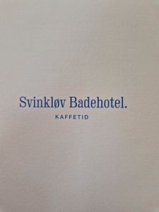 På tur til Svinkløv Badehotel, Fosdalen og Løgstør havn