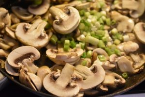 Champignontærte - nem opskrift på tærte med champignon