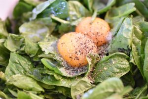 Spinatroulade med tun - nem tunroulade med frisk spinat