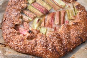 Rabarbergalette - nem opskrift på sprød galette med rabarber