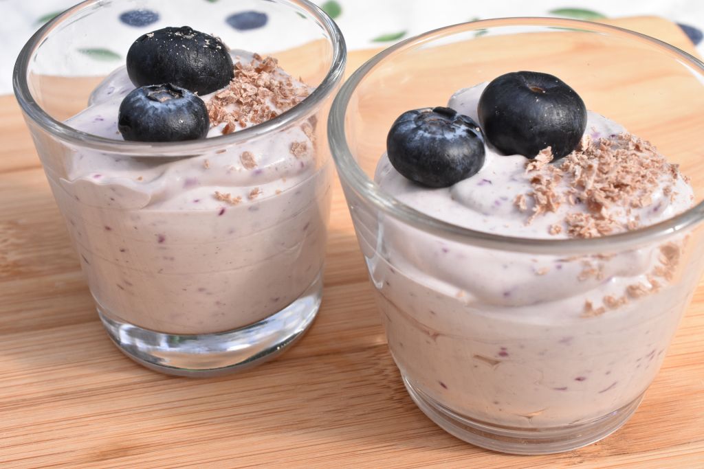 Blåbær cheesecake - nem opskrift uden husblas