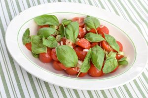 Cherrytomat salat med marinade - nem opskrift