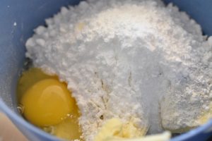 Frangipane tærte med rabarber - rabarbertærte med mandelcreme