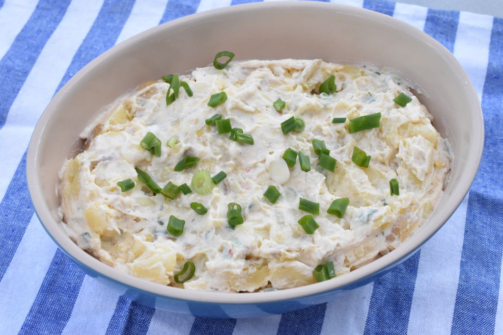 Kold kartoffelsalat med Pikantost - pikant kartoffelsalat