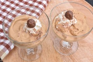 Kaffemousse uden husblas - nem kaffe dessert med fløde 
