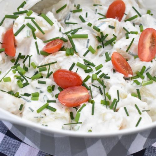 Gammeldags kartoffelsalat - opskrift på klassisk kartoffel salat