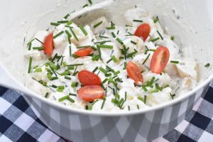 Gammeldags kartoffelsalat - opskrift på klassisk kartoffel salat 
