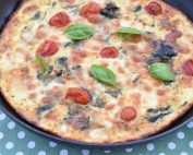 Æggekage med spinat og mozzarella - nem opskrift