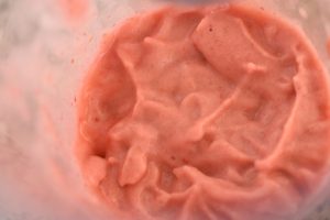 Nicecream med jordbær opskrift - sund jordbæris med banan