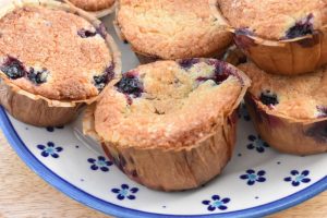 DSC_0006 • nogetiovnen.dk Solbærmuffins - nem opskrift på saftige muffins med solbær