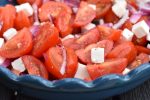 Tomatsalat med løg - nem salat med tomater