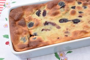 Clafoutis - nem opskrift på fransk kirsebærkage 