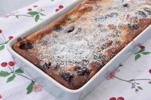 Clafoutis - nem opskrift på fransk kirsebærkage 