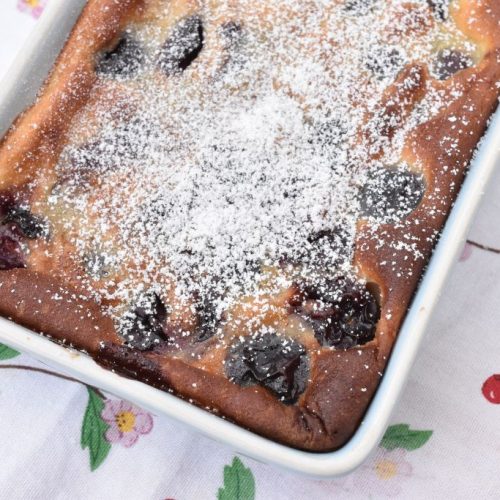Clafoutis - nem opskrift på fransk kirsebærkage