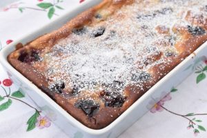 Clafoutis - nem opskrift på fransk kirsebærkage 