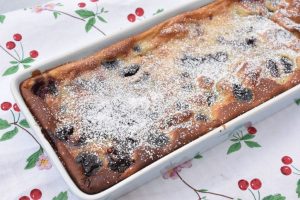 Clafoutis - nem opskrift på fransk kirsebærkage 