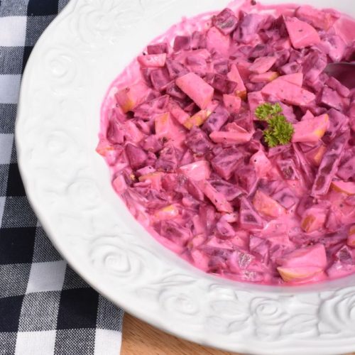 Russisk salat - nem opskrift på salat med rødbeder
