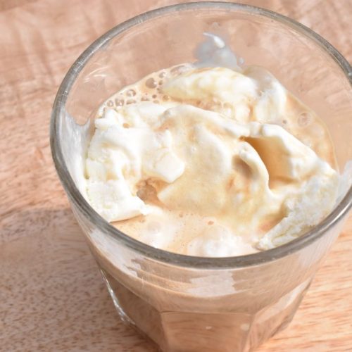 Affogato - opskrift på nem dessert med is og kaffe