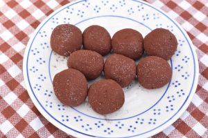DSC_0148 • nogetiovnen.dk Brigadeiros - nemme chokoladetrøfler med kondenseret mælk