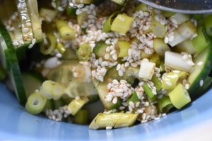 Asiatisk agurkesalat - nem opskrift på spicy agurkesalat 