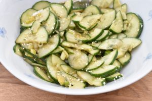 DSC_0261 • nogetiovnen.dk Asiatisk agurkesalat - nem opskrift på spicy agurkesalat