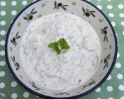 Persilledressing - nem opskrift på hvid dressing m. persille