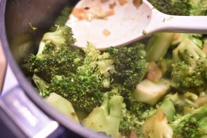 Broccolisuppe - nem opskrift på cremet suppe med broccoli