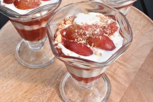 DSC_0340 • nogetiovnen.dk Trifli med mirabeller - nem opskrift på mirabelle dessert