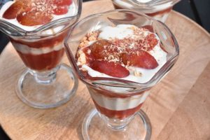 Trifli med mirabeller - nem opskrift på mirabelle dessert