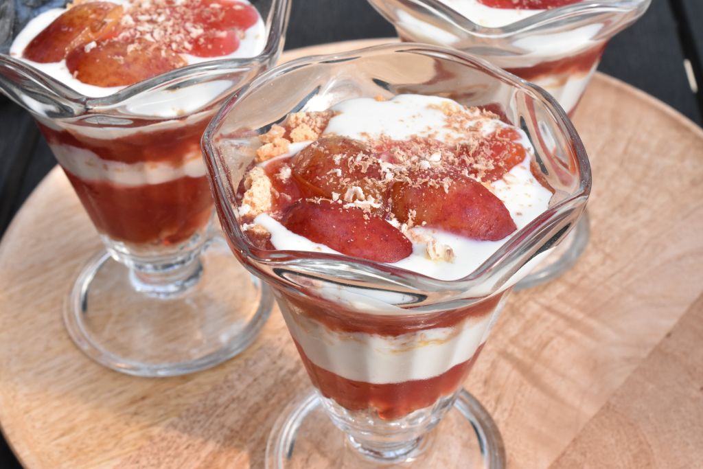 Trifli med mirabeller - nem opskrift på mirabelle dessert