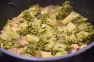 Broccolisuppe - nem opskrift på cremet suppet med broccoli