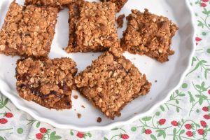 DSC_0348 • nogetiovnen.dk Blommesnitter - sprøde kagesnitter med blommekompot