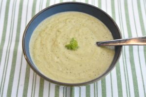 Broccolisuppe - nem opskrift på cremet suppe med broccoli