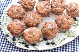 DSC_0357 3 • nogetiovnen.dk Æblemuffins med crumble - æblecrumble cupcakes