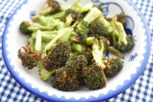 DSC_0380 • nogetiovnen.dk Bagt broccoli - opskrift på sprøde broccolifritter