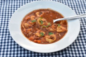 Tortellini suppe med bacon og fløde - one pot 